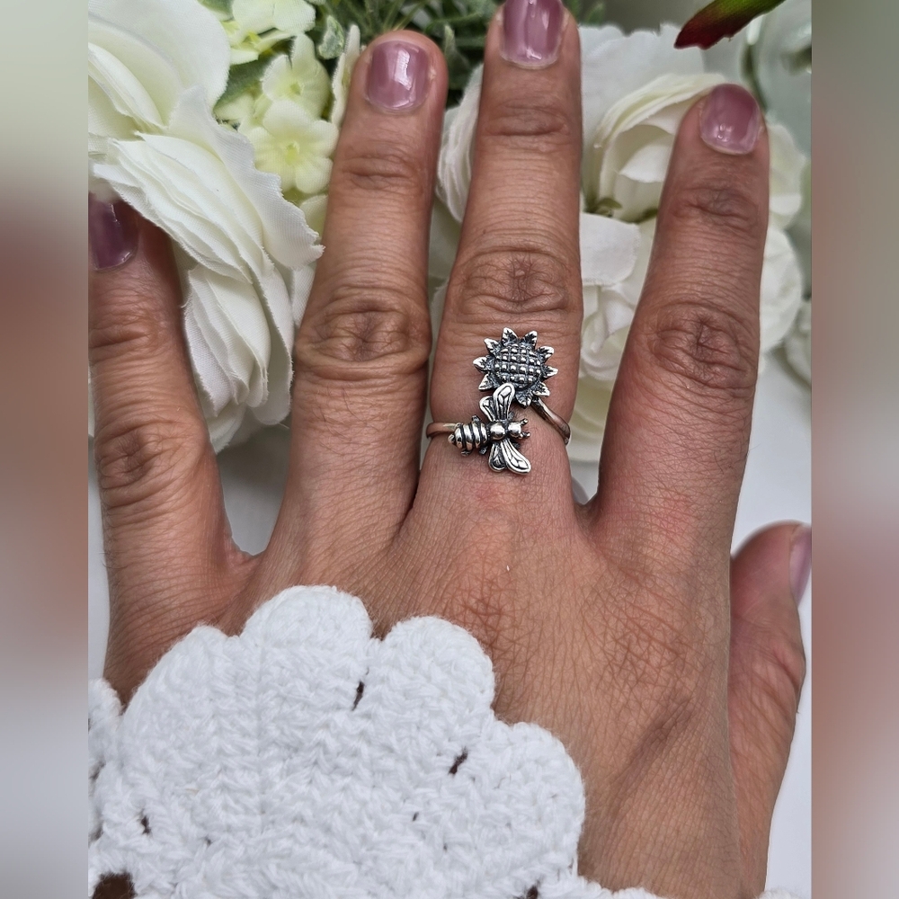 🥰 SUNNY BEE RING - Picture 2 of 6